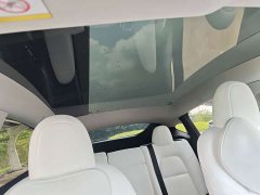 Tesla Model Y Rear-Wheel Drive - ფოტო 19