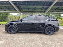 Tesla Model Y Rear-Wheel Drive - ფოტო 8