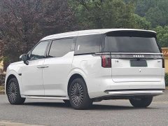Zeekr Geely Zeekr 009 2024 Seven-Seat Aisle Version AWD 108kWh - ფოტო 15