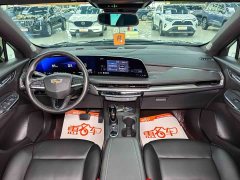 Cadillac XT4 28T FWD Luxury - ფოტო 10