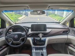 Buick GL8 Land Official Business Class 652T Comfort Edition - ფოტო 5