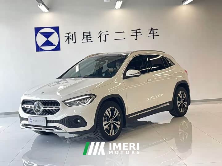 Mercedes-Benz GLA 220