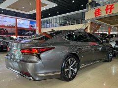 Lexus LS 500h Premium - ფოტო 5