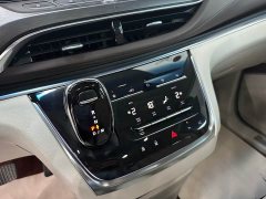Buick GL8 2023 Land Executive Cabin Premium - ფოტო 12