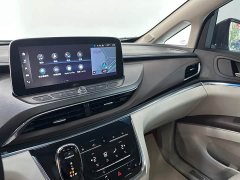 Buick GL8 2023 Land Executive Cabin Premium - ფოტო 13