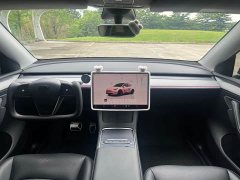 Tesla Model Y Rear-Wheel Drive - ფოტო 14