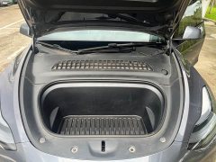 Tesla Model Y Rear-Wheel Drive - ფოტო 19