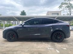 Tesla Model Y Rear-Wheel Drive - ფოტო 8