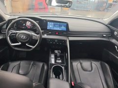 Hyundai Elantra 1.5L CVT GLX Elite - ფოტო 12