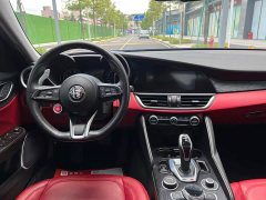 Xpeng Alfa Romeo Giulia 2020 2.0T 280HP Luxury - ფოტო 6