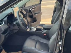 Toyota Wildland Hybrid 2.5L E-CVT FWD Luxury - ფოტო 4
