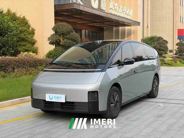 Li Auto Li Xiang MEGA Ultra - ავტომობილი ჩინეთიდან