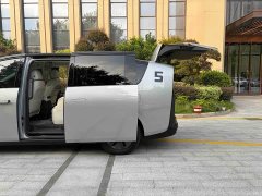 Li Auto Li Xiang MEGA Ultra - ფოტო 6