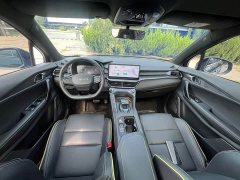 Lynk & Co Geely Lynk & Co 06 EM-P 1.5T Remix PHEV Hero - ფოტო 7