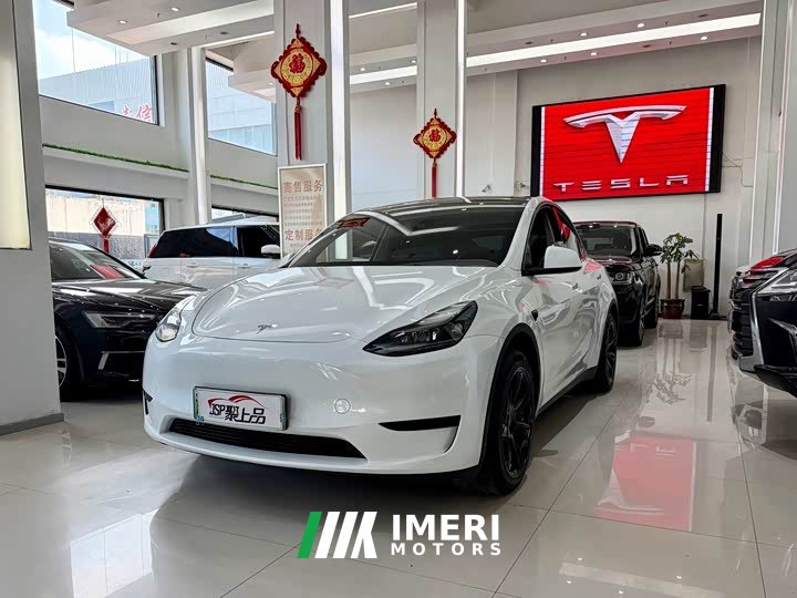 Tesla Model Y Facelift Rear-Wheel Drive