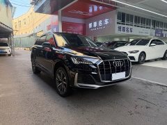 Audi Q7 55 TFSI quattro S line Sport - ფოტო 3