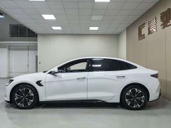 BYD Dolphin 2022 550km Standard Range RWD Luxury - ფოტო 8
