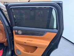 AITO M9 Extended Range Ultra 42kWh 6-Seater - ფოტო 18