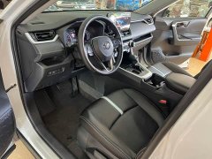 Toyota RAV4 2.0L CVT FWD Urban Edition - ფოტო 12
