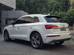 Audi Q5L 45T Luxury Dynamic - ფოტო 8