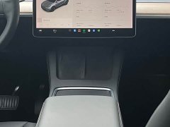 Tesla Model Y Long Range All-Wheel Drive - ფოტო 13