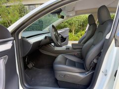 Tesla Model Y Long Range All-Wheel Drive - ფოტო 11