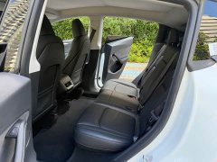 Tesla Model Y Long Range All-Wheel Drive - ფოტო 12