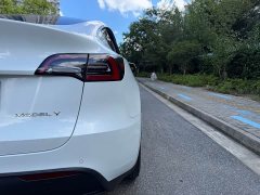 Tesla Model Y Long Range All-Wheel Drive - ფოტო 9