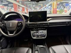 Lincoln Adventurer Explorer 2.0T Two-Wheel Drive Premium - photo 12