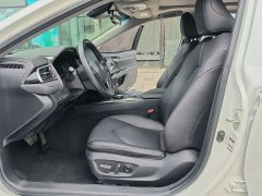 Toyota Camry 2.5G Luxury - ფოტო 10