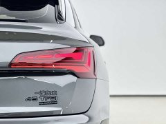 Audi Q5L Sportback 40 TFSI Luxury - ფოტო 14