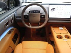 Li Auto i8 Standard Edition - ფოტო 9