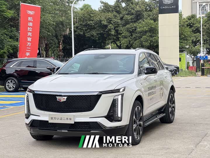 Cadillac XT5 2025 2.0T Platinum - ავტომობილი ჩინეთიდან