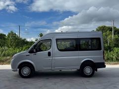 Dongfeng Yuefeng 2.5T V9 Logistics Vehicle Short Wheelbase Mid-Roof 5-9 Seater National V ZD25 - photo 3
