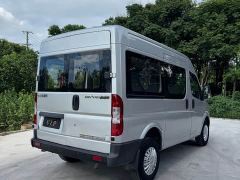 Dongfeng Yuefeng 2.5T V9 Logistics Vehicle Short Wheelbase Mid-Roof 5-9 Seater National V ZD25 - photo 4