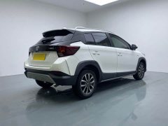 Toyota Yaris L Zhixuan X 1.5L CVT Luxury Plus - ფოტო 6