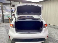 Toyota Corolla 2021 1.8L CVT Luxury - ფოტო 17