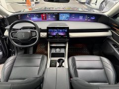 Lincoln Navigator 2.0T AWD Premium Edition - ფოტო 12