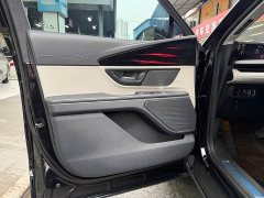 Lincoln Navigator 2.0T AWD Premium Edition - ფოტო 7