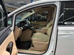 Buick GL8 New Energy Lusang Respect Edition - ფოტო 6