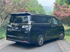 Toyota Vellfire Crown Hybrid 2.5L HV Premium Edition - ფოტო 5