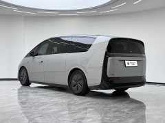 Li Auto Li Xiang MEGA Ultra - ფოტო 6