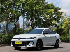 Volkswagen Lavida Pro 1.5L Starry Sky Six Million Edition - ფოტო 1