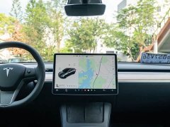 Tesla Model Y Performance All-Wheel Drive - ფოტო 2