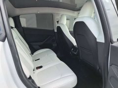 Tesla Model Y Long Range All-Wheel Drive - ფოტო 10