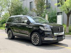 Lincoln Navigator 2022 Presidential Edition 3.5T - ფოტო 3