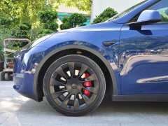 Tesla Model Y Long Range All-Wheel Drive - ფოტო 12