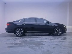 Volkswagen Passat Outstanding Edition 330TSI Elite - ფოტო 8