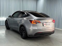 Tesla Model Y Long Range All-Wheel Drive - ფოტო 7