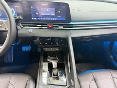 Hyundai Elantra 1.5L CVT 20th Anniversary Edition - ფოტო 13
